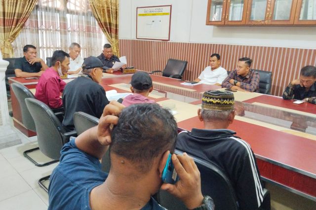 RDP KOMISI B DAN KOMISI D BERSAMA DENGAN KELOMPOK TANI SEJAHTERA MAJU JAYA DESA SIDOMULYO KEC. TINGGI RAJA